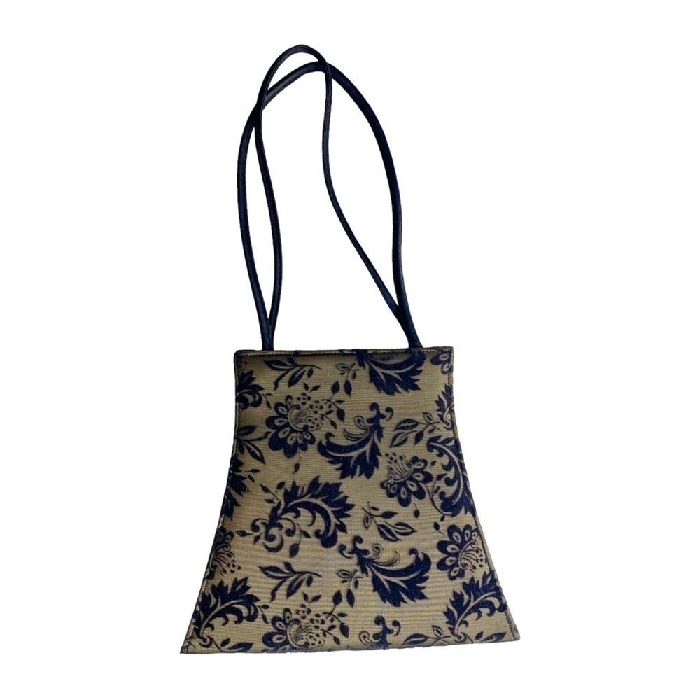 Black Lace Purse​ - Picture 4 of 5